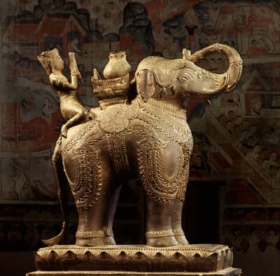 Elefante de bronce Lanna de Thai School