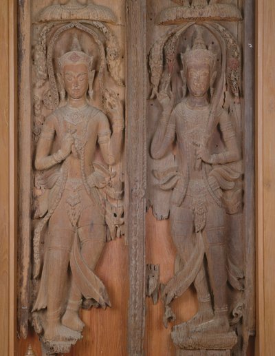 Panel de una puerta con dos Deva de Thai School