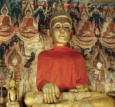 Estatua de Buda Thai Lu de Thai School