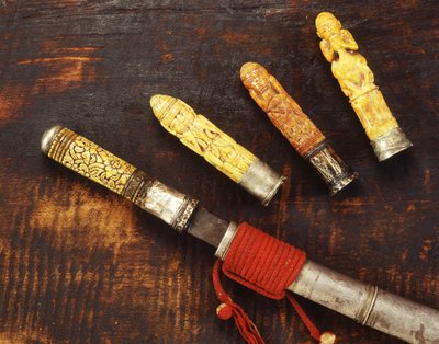 Espadas tailandesas de Thai School