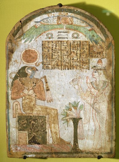 Estela que representa a Tachenes rezando ante el dios Re-Horakhty, 900 a.C. de Third Intermediate Period Egyptian