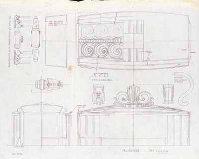 Un dibujo de diseño para un centro de exposición de Tiffany & Co. y dos candelabros de tres luces, hecho para la Feria Mundial de 1939, c.1939 de Tiffany and Company