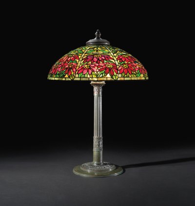 Lámpara de mesa de poinsettia, c.1910 de Tiffany and Company