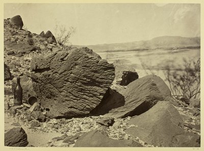 Roca tallada por la deriva de la arena, debajo de Fortification Rock, Arizona de Timothy O