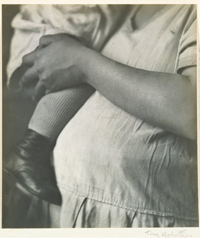mujer con niño de Tina Modotti