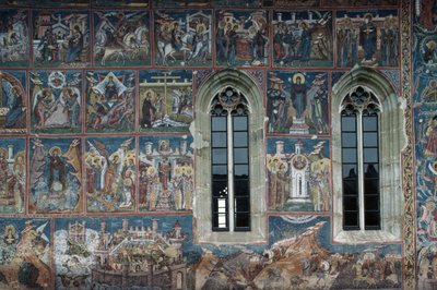 Figuras de santos, fresco en las paredes exteriores del monasterio de Moldovita de Toma de la Suceava