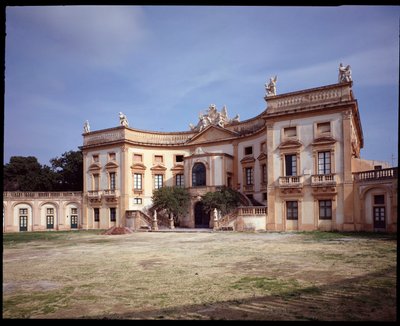 Vista exterior de Villa Valguarnera de Tommaso Maria Napoli