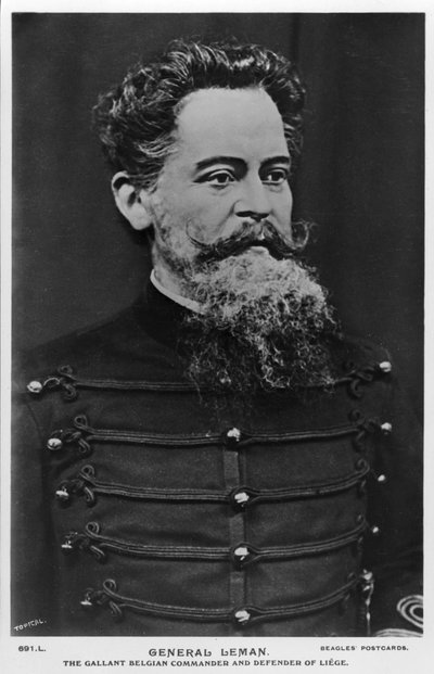 General Leman, el valiente comandante belga y defensor de Lieja de Topical Press Agency