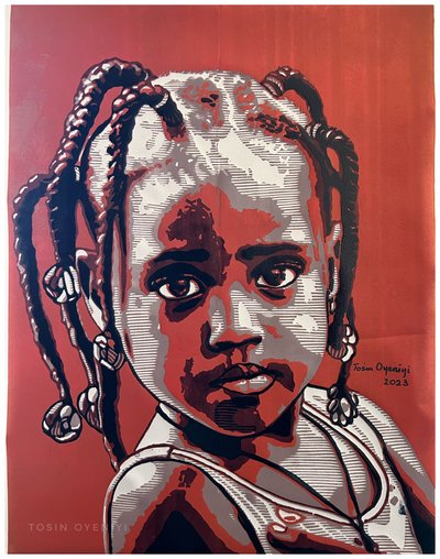 Retrato de un niño inocente en rojo de Tosin Oyeniyi