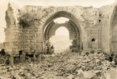 Interior de la basílica bizantina de Ammán (Jordania), fotografía de Ugo Monneret de Villard, hacia 1920. de Ugo Monneret de Villard