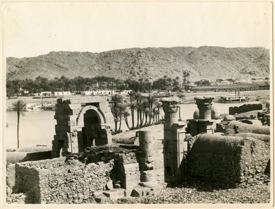 Templo de Osiris, antes de su restauración, isla de Bigeh, Egipto, fotografía de Ugo Monneret de Villard de Ugo Monneret de Villard