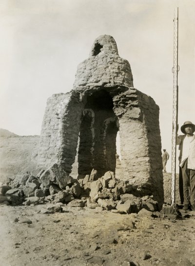 Tumba en necrópolis, Qasr Ibrim, Egipto, fotografía de Ugo Monneret de Villard de Ugo Monneret de Villard