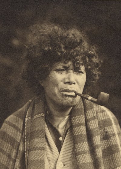 Maori Character Study, c.1927 (impresión en gelatina de plata) de Una Garlick