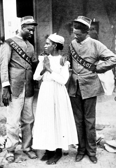 19369N HAITÍ Policía haitiana antes de la ocupación estadounidense en 1917 de Unbekannt