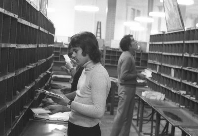 Centro de Clasificación de Correos 613 1 2a rue du Louvre PTT Oficina de Correos Ene 1971 de Unbekannt