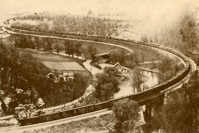 Un tren de mercancías gigantesco de cincuenta y cuatro vagones tirado por una locomotora, Ferrocarril Chicago y Noroeste, 193 de Unbekannt