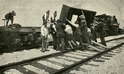 Un tren de mercancías especiales en los rieles de Unbekannt