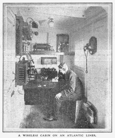 Una cabina inalámbrica en un transatlántico, 20 de abril, 1912 de Unbekannt