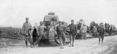 Un grupo de tanques ligeros, Soissons, Francia, 1918 de Unbekannt