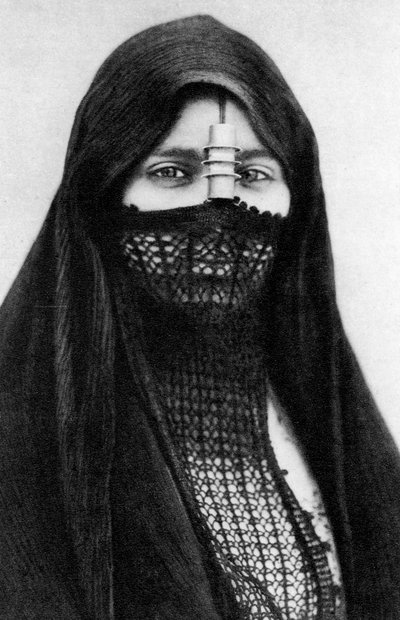 Retrato de una mujer egipcia, c. 1920s de Unbekannt
