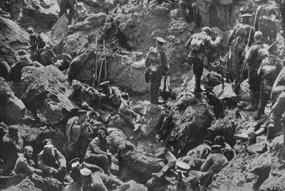 Una fotografía de guerra notable, minada y capturada por los británicos de Unbekannt