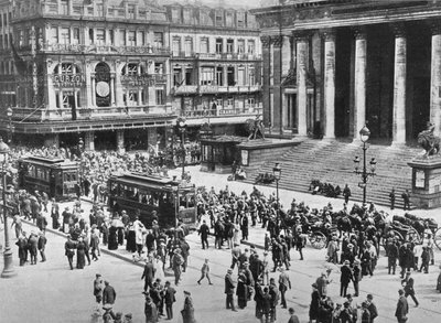 Vista de la Bolsa durante el paso de las tropas alemanas, 1914 de Unbekannt