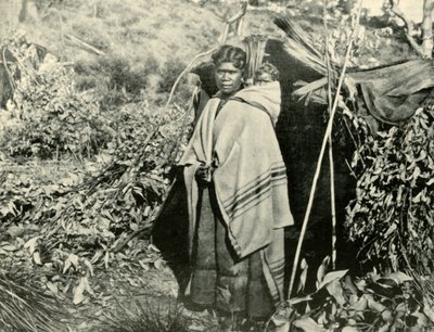 Mujer aborigen con niño, 1901 de Unbekannt
