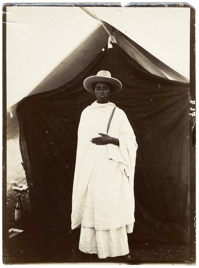 Mujer abisinia, c.1910 de Unbekannt