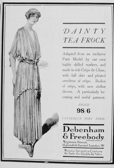 Anuncio de vestidos de té por Debenham y Freebody, 1916 de Unbekannt