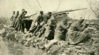 Después de las lluvias: Infantería serbia... durante las inundaciones, Primera Guerra Mundial, c. 1915, c. 1920 de Unbekannt