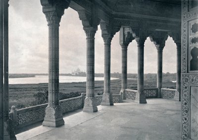 Agra. Balcón de la Torre del Jazmín, mostrando el Taj, c. 1910 de Unbekannt