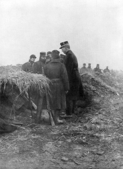 Alberto I, el tercer rey de los belgas, visitando las trincheras de Avecapelle, Bélgica, 1915 de Unbekannt