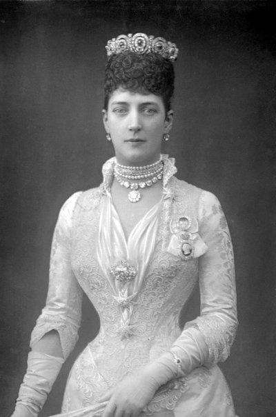 Alexandra 1844-1925, Reina Consorte del Rey Eduardo VII de Gran Bretaña, c1890 de Unbekannt