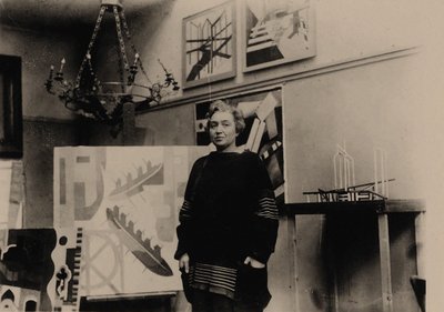 Alexandra Exter en su estudio de París de Unbekannt