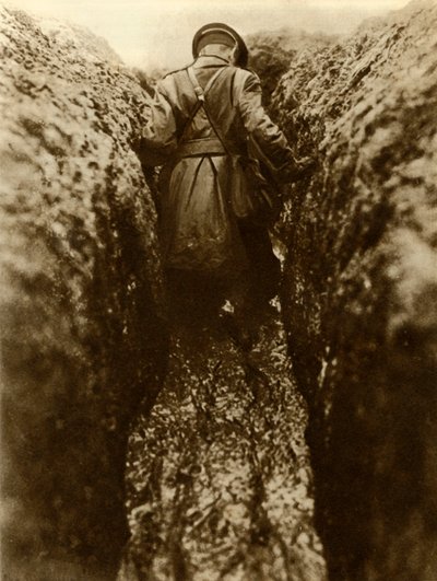Un oficial en las trincheras, Francia, Primera Guerra Mundial, 1916, 1935 de Unbekannt