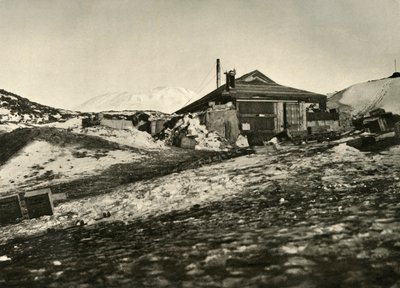 Otra vista de la cabaña en verano, c1908, 1909 de Unbekannt