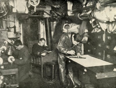 En el fondo del mar. En la sala de oficiales de un submarino de Unbekannt