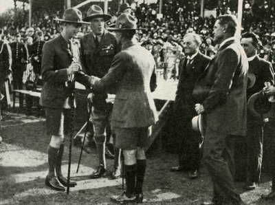 En el desfile de Boy Scouts y Girl Guides, Adelaida, Australia, 1927, 1937 de Unbekannt