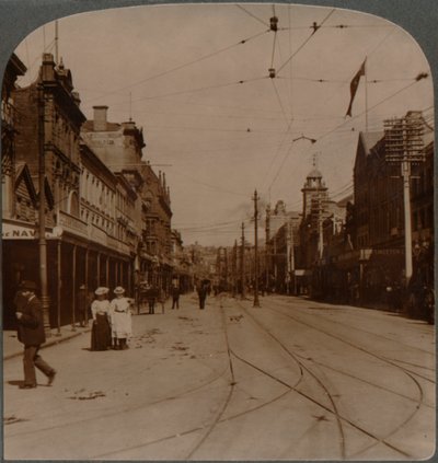 La principal calle comercial de Auckland, Queen St., mirando al sur, Nueva Zelanda, c1900 de Unbekannt