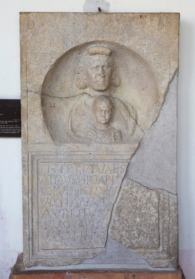 Aurelio Apio, estela de Unbekannt