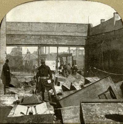 Cajas fuertes bancarias siendo custodiadas, 1906 de Unbekannt