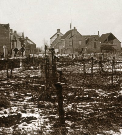 Alambre de púas, Nieuwkapelle, Flandes, Bélgica, c1914-c1918 de Unbekannt