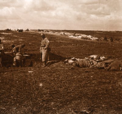 Campamento en el campo de batalla, Lihons, norte de Francia, c. 1914-c. 1918 de Unbekannt
