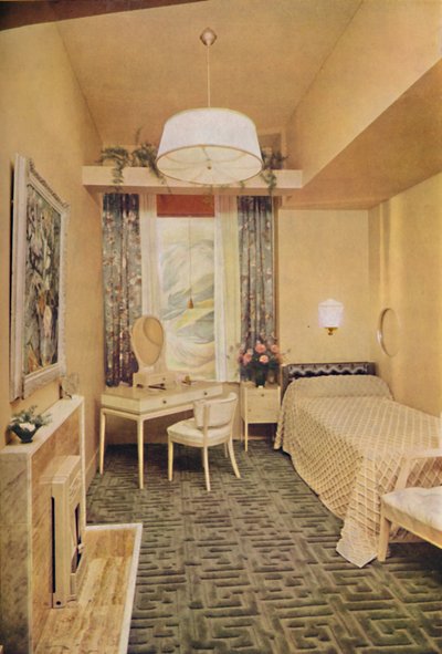 Dormitorio diseñado por Esmé Gordon, con diseño de clave griega de Unbekannt