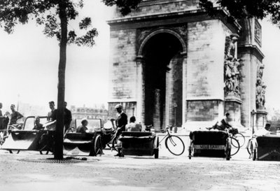 Taxis en bicicleta en la Place d