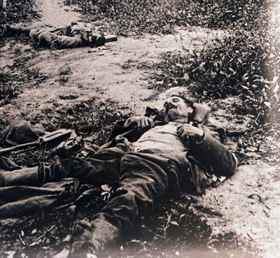 Cuerpos de soldados muertos, c1914-c1918 de Unbekannt