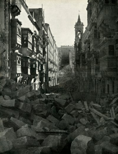 Daños por bombardeo en una calle maltesa, Segunda Guerra Mundial, 1942 1944 de Unbekannt