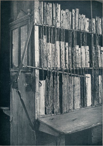 Librero, siglo XV, con algunas ediciones posteriores, y marco de catálogo, siglo XVII, c1931 de Unbekannt