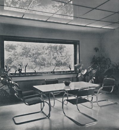Sala de desayuno en una casa en Bucarest por Rudolf Frankel, 1942 de Unbekannt