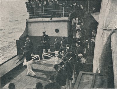 Llevando el Cuerpo a Bordo, c1900, 1910 de Unbekannt